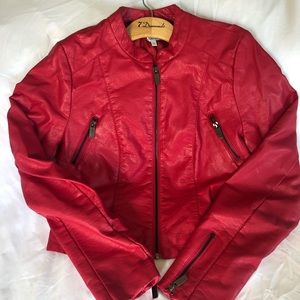 🍒 Women’s Red Jacket Size L